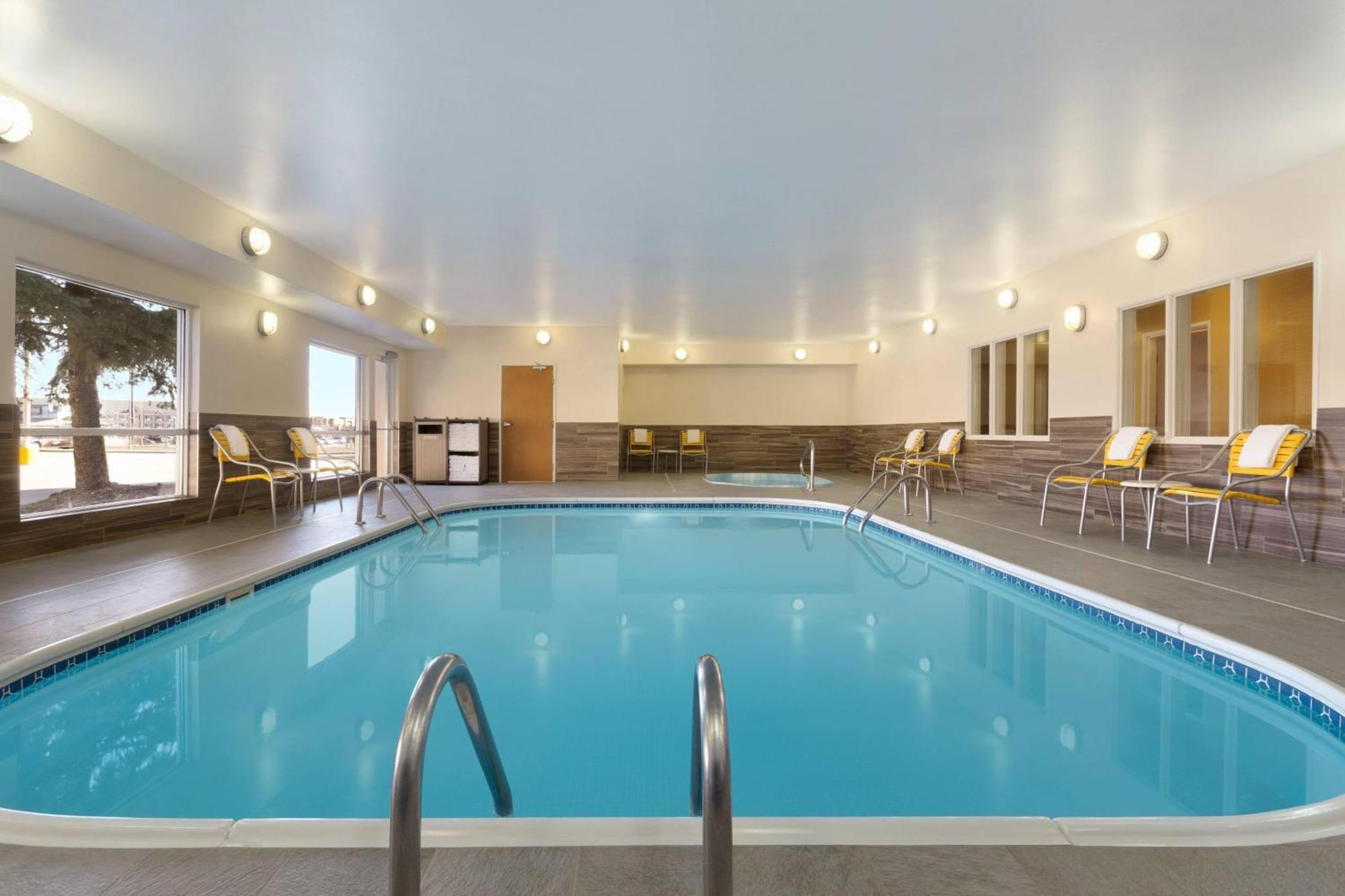 Fairfield Inn & Suites Bismarck North Dış mekan fotoğraf
